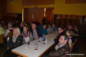 DSC_0108.JPG interess.Publikum dunkel 2